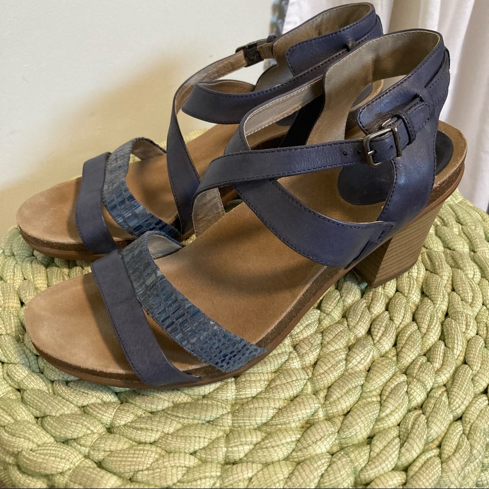 CLOSET CLOSING! 
Abeo Biana Blue Leather Strapy Chunky Heel Sandals